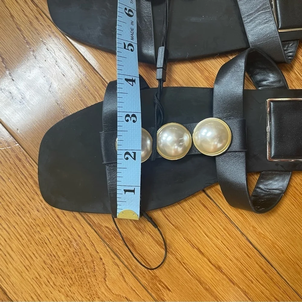 Zara Pearl Flat Sandals Black leather white pearls golden hardware SZ EU 41 - Picture 15 of 15